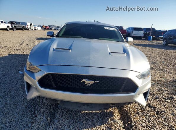 1FA6P8CF5J5143377 2018 FORD MUSTANG Серебряный Вид спереди