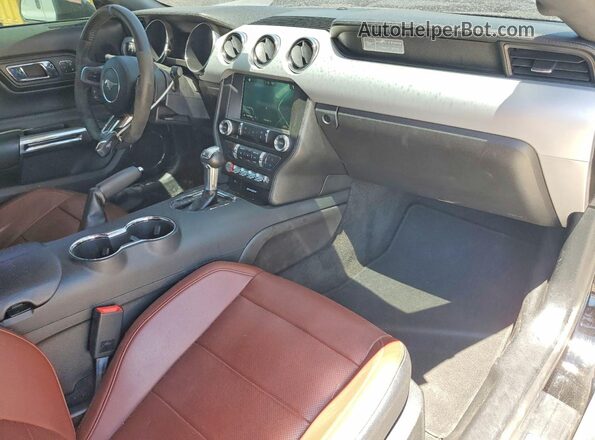 1FA6P8CF6H5208229 2017 FORD MUSTANG Black წინა პანელის ხედი