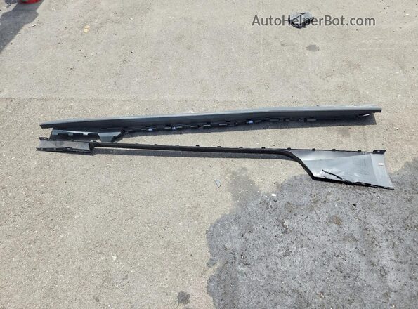 1FA6P8CF6R5401269 2024 FORD MUSTANG Charcoal Vista del compartimento del motor