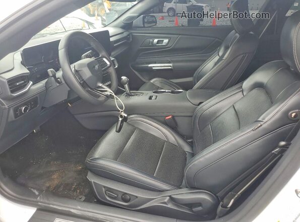1FA6P8CF7S5409614 2025 FORD MUSTANG Белый Вид салона спереди