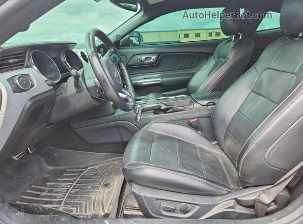 1FA6P8CF8H5223623 2017 FORD MUSTANG Gray Vista interior delantera