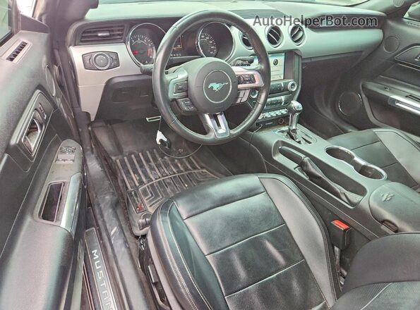 1FA6P8CF8H5223623 2017 FORD MUSTANG Gray Vista del salpicadero