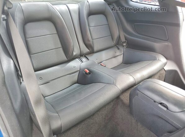 1FA6P8CF8H5266553 2017 FORD MUSTANG Blue Հետևի նստատեղերի տեսք