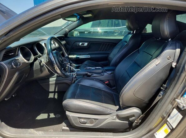 1FA6P8CF8K5147876 2019 FORD MUSTANG Gray Front interior view