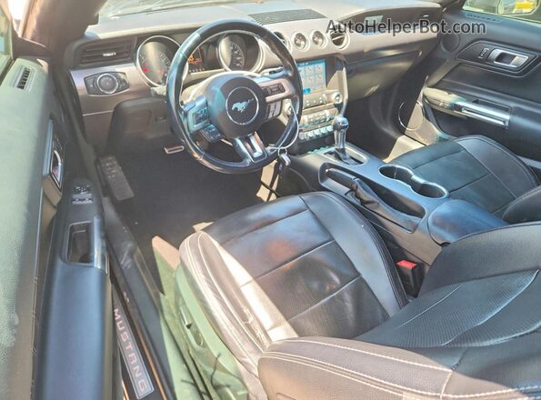 1FA6P8CF8K5147876 2019 FORD MUSTANG Gray Dashboard view