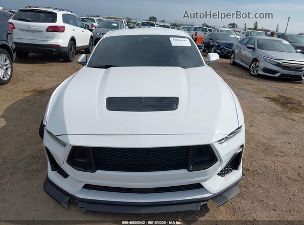 1FA6P8CF8R5428781 2024 FORD MUSTANG White Widok wnętrza z tyłu