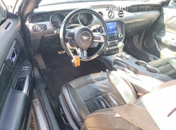 1FA6P8CF9L5183691 2020 FORD MUSTANG Черный Вид панели приборов