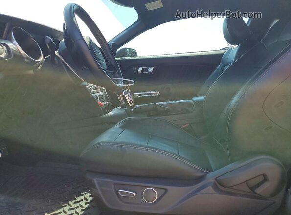 1FA6P8TH0K5203875 2019 FORD MUSTANG Black წინა სალონის ხედი