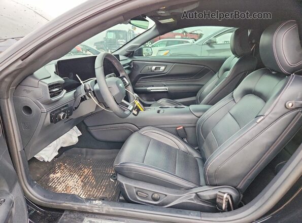 1FA6P8TH0R5114477 2024 FORD MUSTANG Черный Вид салона спереди