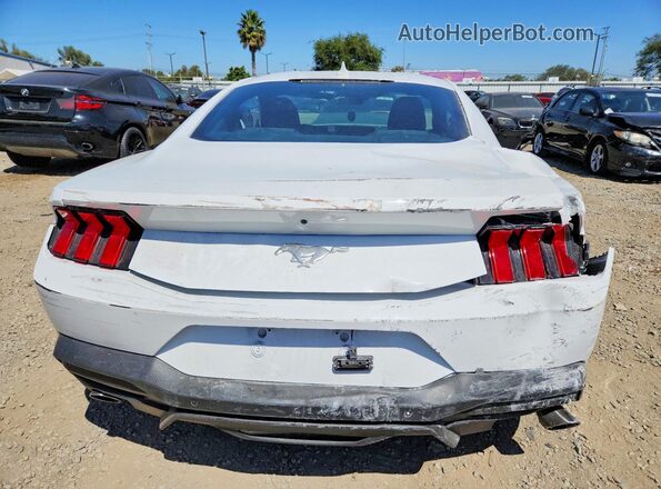 1FA6P8TH1S5115305 2025 FORD MUSTANG White Widok z tyłu
