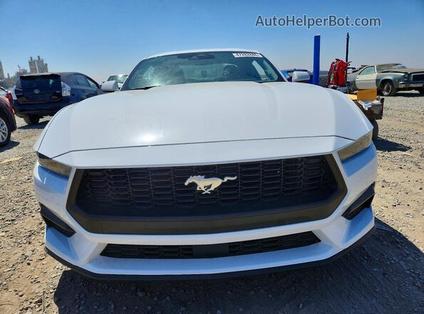 1FA6P8TH1S5115305 2025 FORD MUSTANG White Widok z przodu