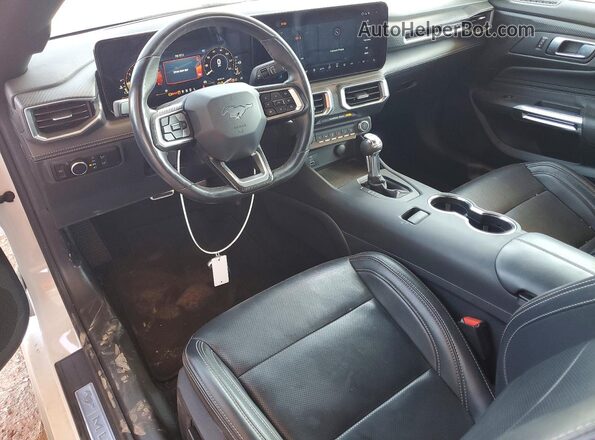 1FA6P8TH1S5120682 2025 FORD MUSTANG White Dashboard view