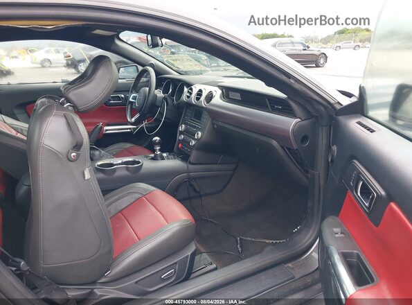 1FA6P8TH2G5271568 2016 FORD MUSTANG Gray Front interior view
