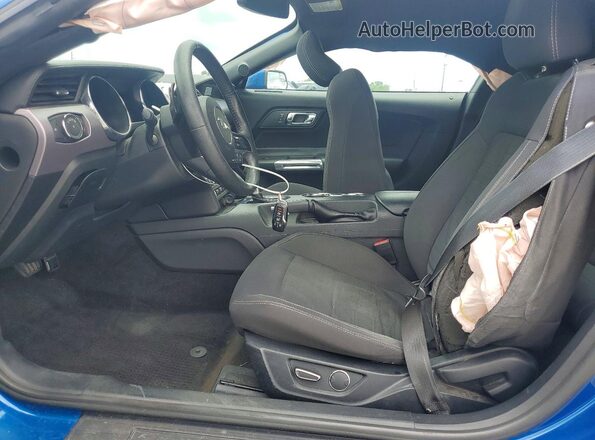 1FA6P8TH2H5249362 2017 FORD MUSTANG Blue Front interior view