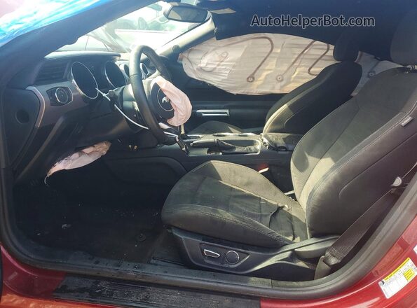 1FA6P8TH2H5332287 2017 FORD MUSTANG Красный Вид салона спереди