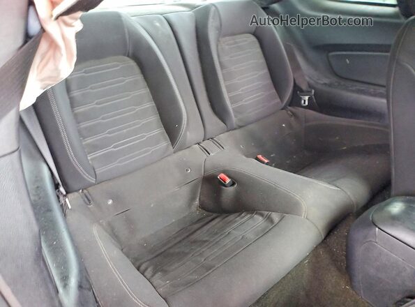 1FA6P8TH2H5332287 2017 FORD MUSTANG Красный Вид задних сидений