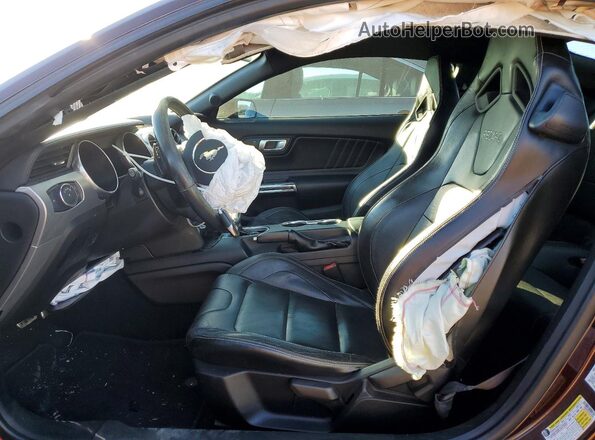 1FA6P8TH2J5131964 2018 FORD MUSTANG Maroon Front interior view