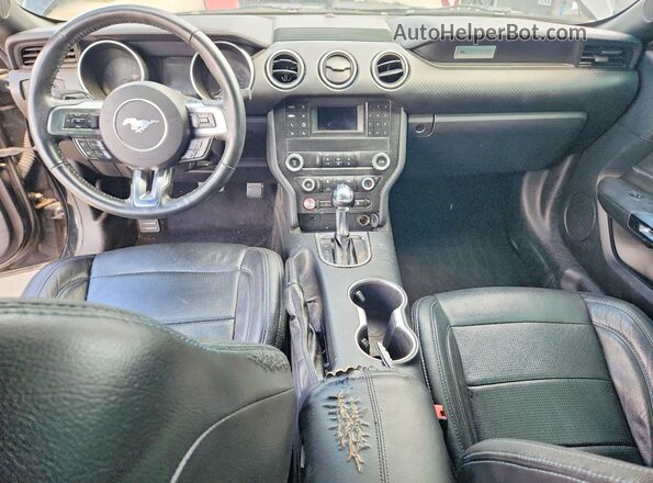 1FA6P8TH2K5117077 2019 FORD MUSTANG Black ხელსაწყოთა პანელის ხედი
