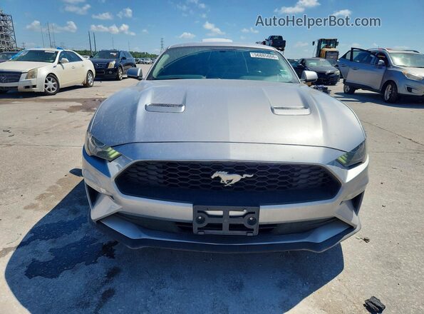 1FA6P8TH2L5126184 2020 FORD MUSTANG Серебряный Вид спереди