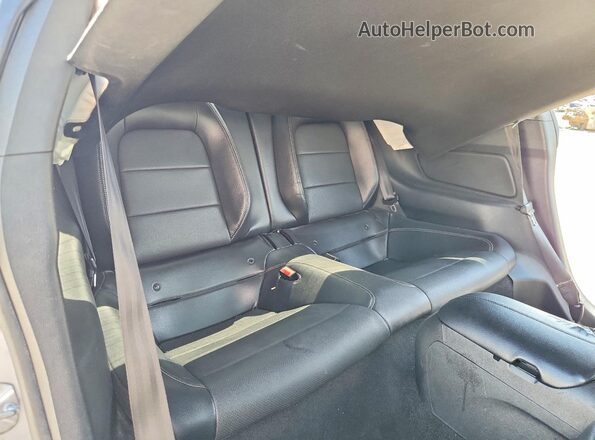 1FA6P8TH2L5126184 2020 FORD MUSTANG Серебряный Вид задних сидений