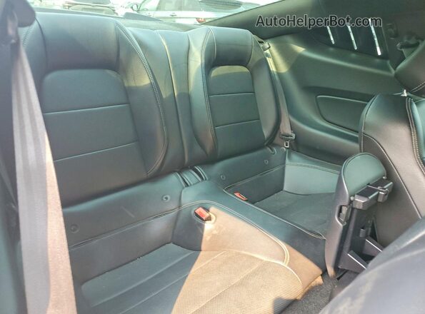 1FA6P8TH4J5145218 2018 FORD MUSTANG White Vista de los asientos traseros