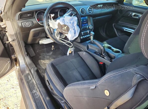 1FA6P8TH4M5119349 2021 FORD MUSTANG Gray Widok deski rozdzielczej