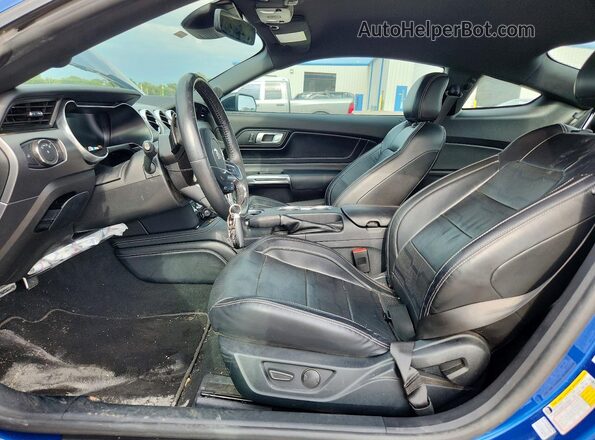 1FA6P8TH4N5126741 2022 FORD MUSTANG Blue Front interior view