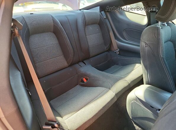 1FA6P8TH4S5104489 2025 FORD MUSTANG Red Vista de los asientos traseros