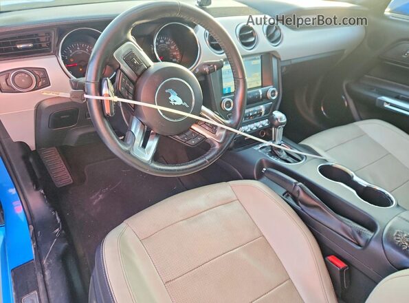 1FA6P8TH5H5282033 2017 FORD MUSTANG Blue Вид панелі приладів