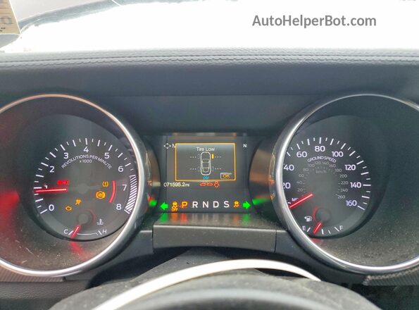 1FA6P8TH5J5165087 2018 FORD MUSTANG Бордовый Вид щитка приборов