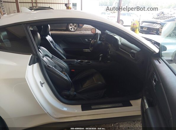1FA6P8TH5R5124681 2024 FORD MUSTANG Белый Вид салона спереди