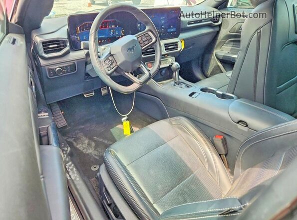 1FA6P8TH5S5101245 2025 FORD MUSTANG Бордовый Вид панели приборов