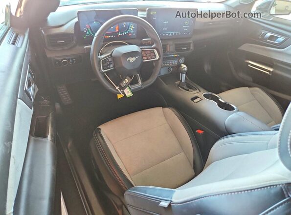 1FA6P8TH5S5113718 2025 FORD MUSTANG White Dashboard view