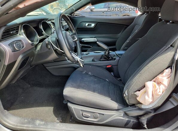 1FA6P8TH6H5333507 2017 FORD MUSTANG Gray Widok wnętrza z przodu