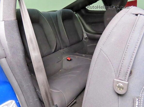 1FA6P8TH6J5117467 2018 FORD MUSTANG Синий Вид салона спереди