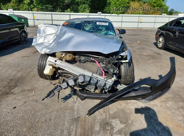 1FA6P8TH7G269069 2016 FORD MUSTANG Silver Widok z przodu