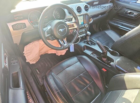 1FA6P8TH7H5282826 2017 FORD MUSTANG Silver Dashboard view