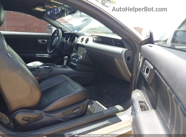 1FA6P8TH7K5186458 2019 FORD MUSTANG White Вид салону спереду