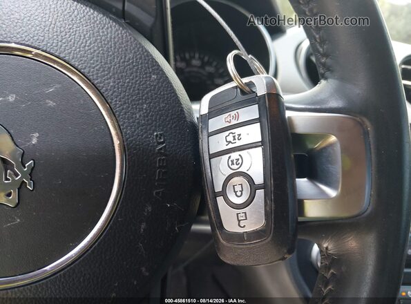 1FA6P8TH7K5186458 2019 FORD MUSTANG White Вид панелі приладів