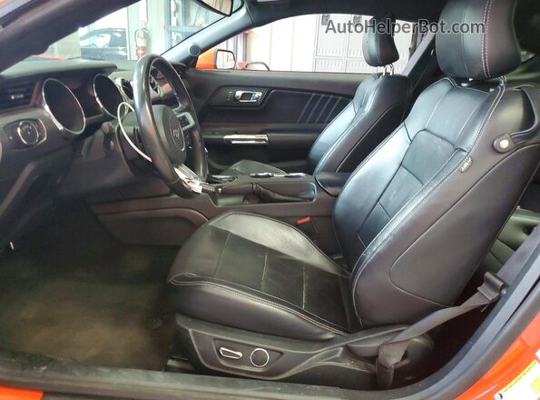 1FA6P8TH8G5228613 2016 FORD MUSTANG Orange Vista interior delantera