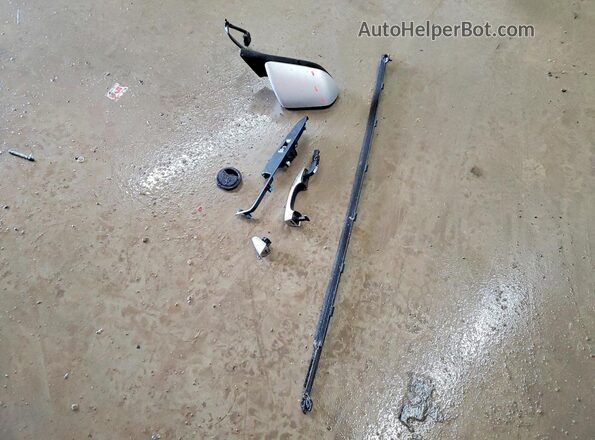 1FA6P8TH8H5227432 2017 FORD MUSTANG Silver Vista del compartimento del motor
