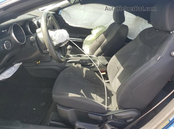 1FA6P8TH8J5102713 2018 FORD MUSTANG Blue წინა სალონის ხედი