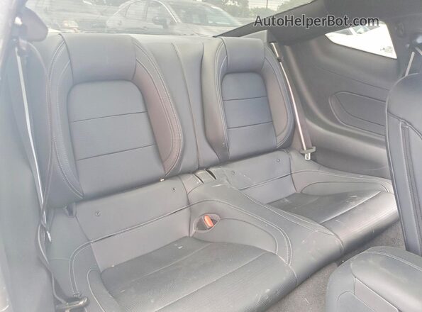 1FA6P8TH9S5129176 2025 FORD MUSTANG White Vista de los asientos traseros