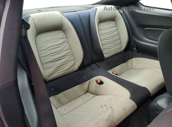 1FA6P8THXG5312285 2016 FORD MUSTANG Blue Widok tylnych siedzeń