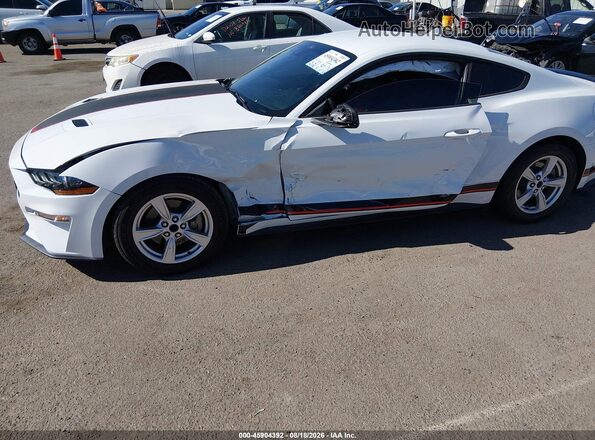 1FA6P8THXN5140577 2022 FORD MUSTANG White Widok z przodu