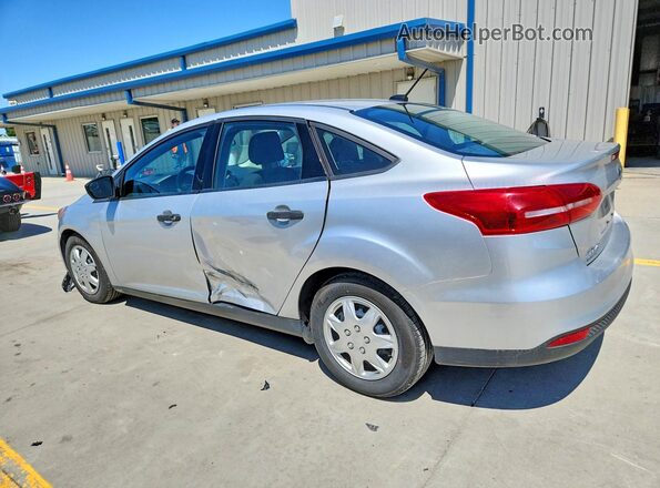 1FADP3E21JL223114 2018 FORD FOCUS Серебряный Задняя левая четверть