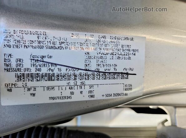 1FADP3E21JL223114 2018 FORD FOCUS Серебряный Вид подкапотного пространства