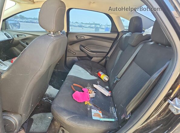 1FADP3E23JL259113 2018 FORD FOCUS Black Widok tylnych siedzeń