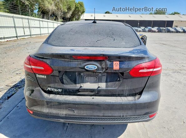 1FADP3E23JL259113 2018 FORD FOCUS Black Widok z tyłu