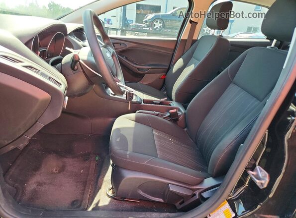 1FADP3E24JL233927 2018 FORD FOCUS Black Front interior view